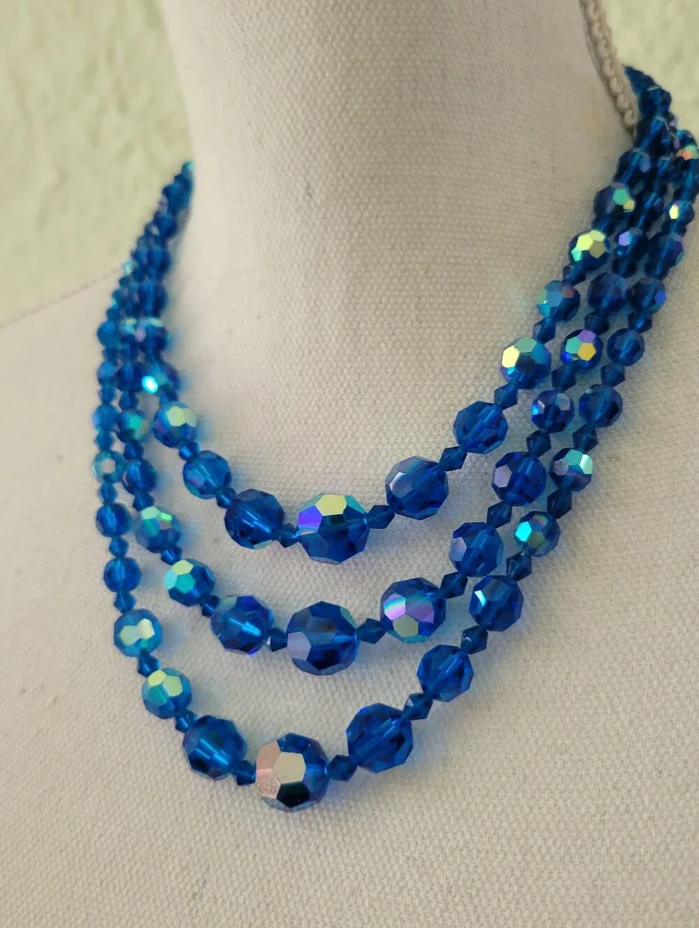 Vintage AB Crystal Beaded Necklace Blue Choker Graduated Faceted 3 Strand 18